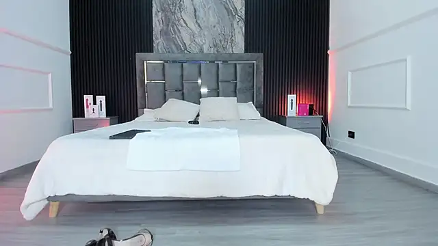 Laureenwells live sex cam