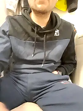 80julien live sex cam