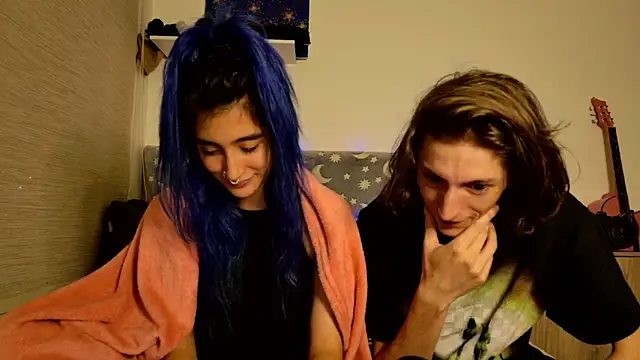 LunaisBack's cam snapshot