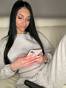 ilariea_girl live sex cam