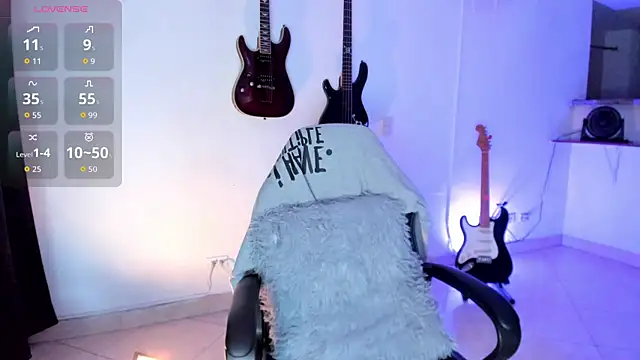 lilpervertgirl live sex cam