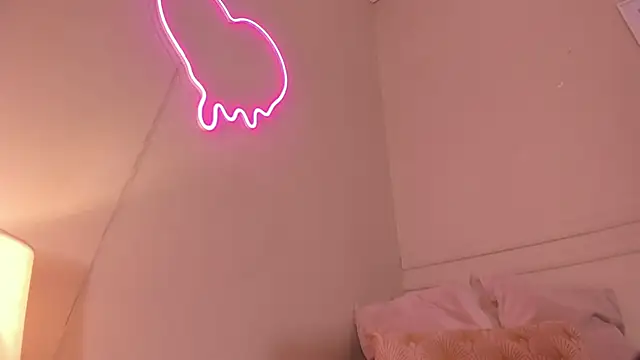 _lucia_18 live sex cam