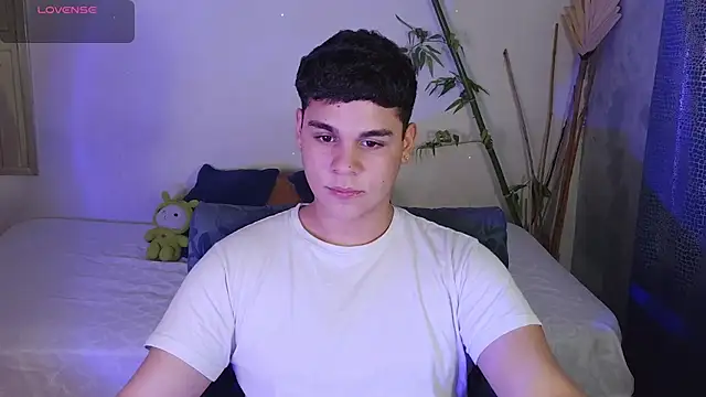 eithan_jonnes live sex cam