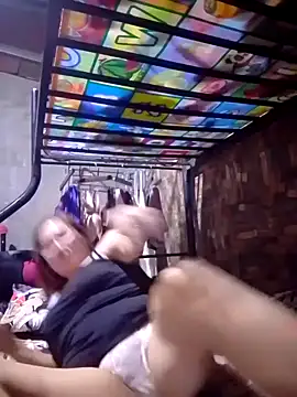 SexyHottMom's cam snapshot