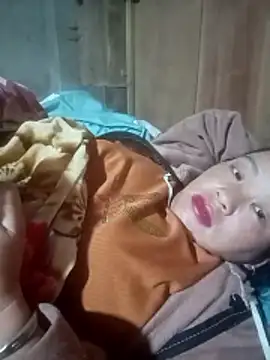 MinaYangon502's cam snapshot