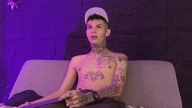 Paulo_527 live sex cam