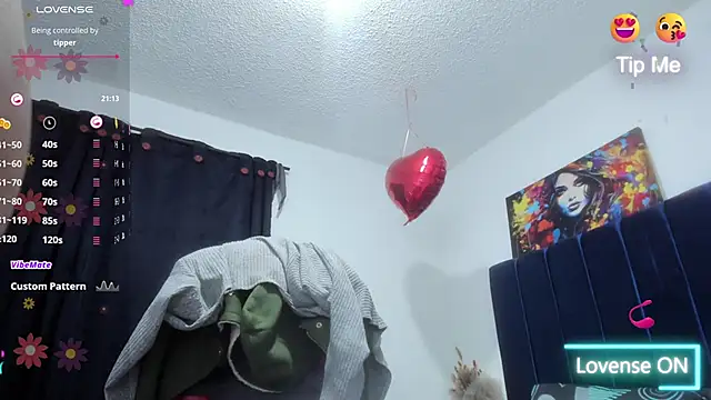 Bombom_brown1's cam snapshot