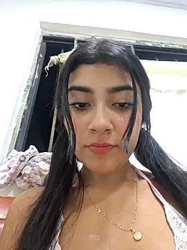 Sweed-virgin-pussy live sex cam