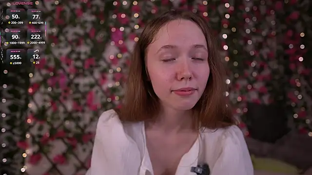 Petite_Polly's cam snapshot