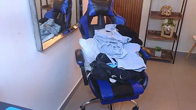 Kenya--Buhle live sex cam