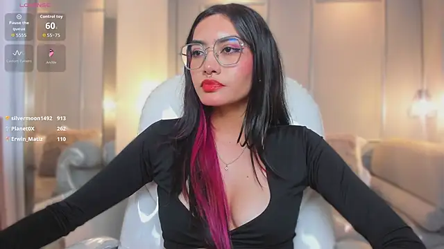 AzuraKindong's cam snapshot