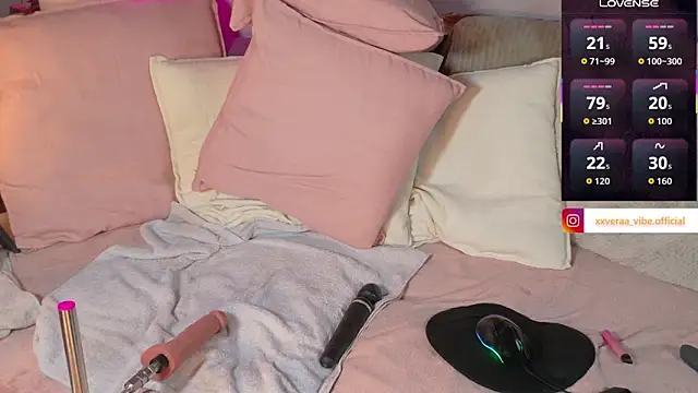 xxveraa_vibe's cam snapshot