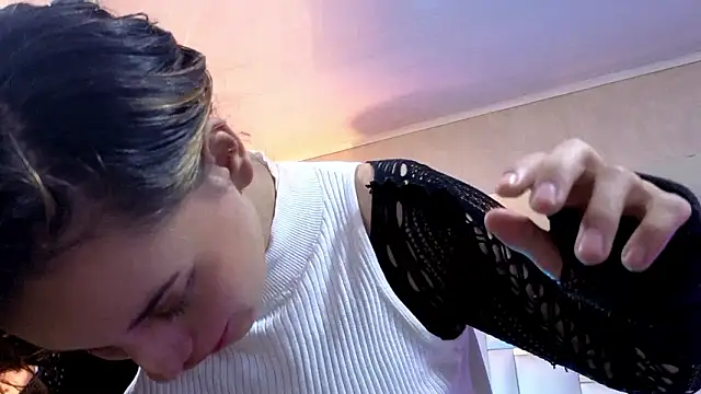 Lunabellee_'s cam snapshot