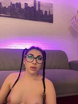 Kira_West's cam snapshot