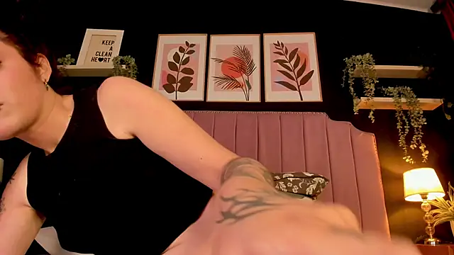 toxicangel_'s cam snapshot