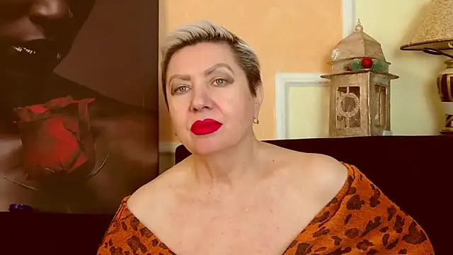 LadyPosh live sex cam