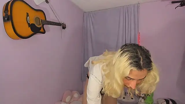 Elis-Darling live sex cam