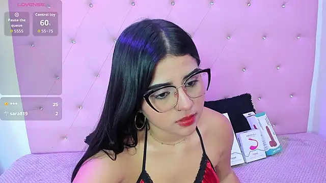 mila_quin's cam snapshot