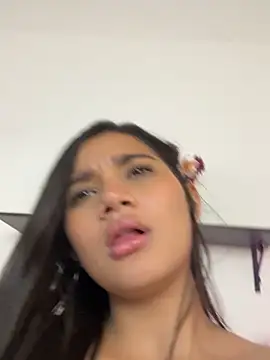 AlessiaVallmont's cam snapshot