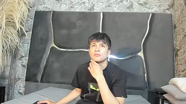 SaxxybunnyAndJayzzy's cam snapshot