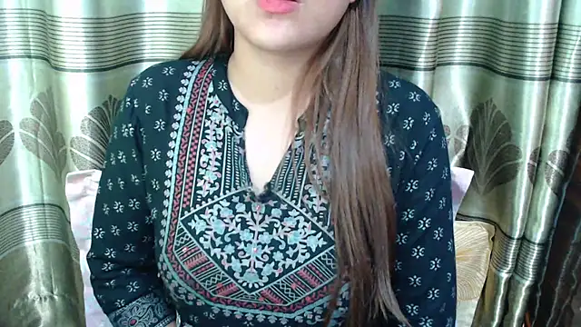 queen_angelina's cam snapshot