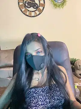 its_ur_flora's cam snapshot