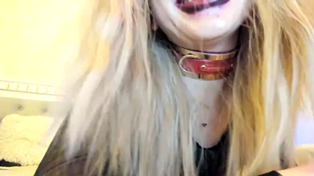 Politeeliza's cam snapshot