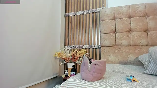 Miss-Sunny's cam snapshot