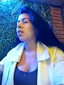 Luianna live sex cam