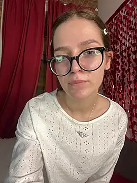 MyKittySayMeow's cam snapshot