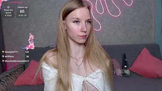 Cutieblondegirl's cam snapshot