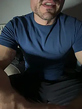 giovan2020 live sex cam