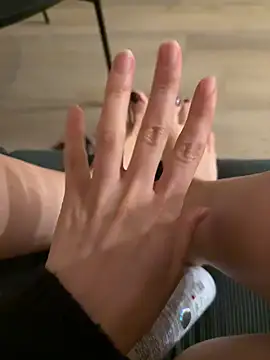 leshowcho's cam snapshot