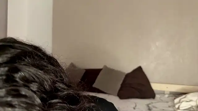 Moonfaairy's cam snapshot