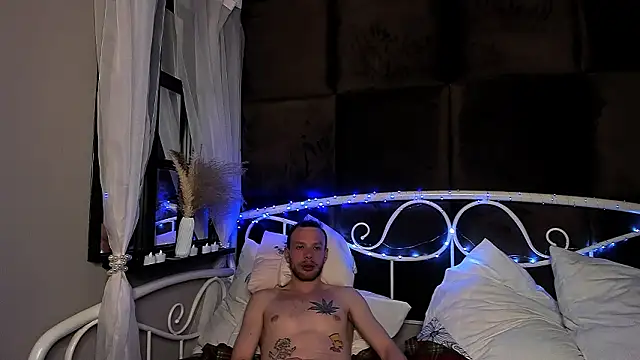 LandonMalone's cam snapshot