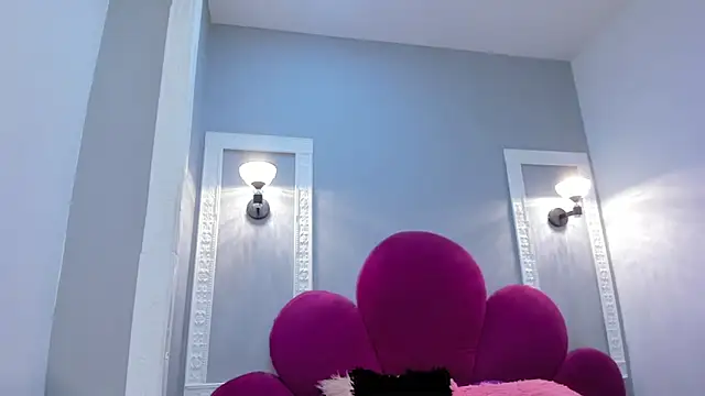 Bonniie_22 live sex cam