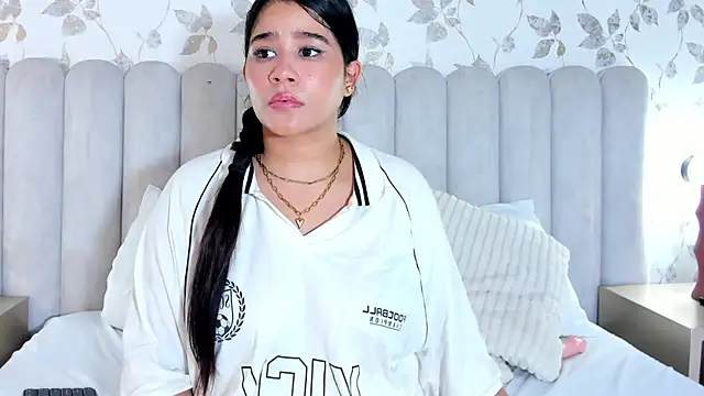 Lizz_Bunny's cam snapshot