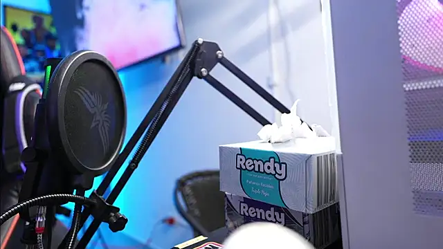 logan_hugh8's cam snapshot