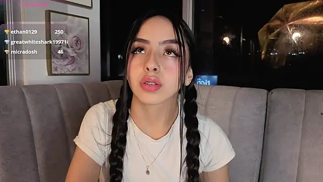 Daphne_chers's cam snapshot