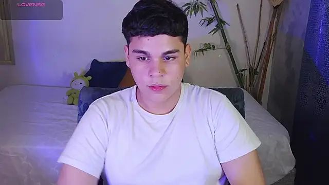 eithan_jonnes live sex cam