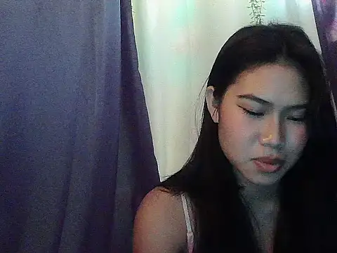 Allysonxx05 live sex cam