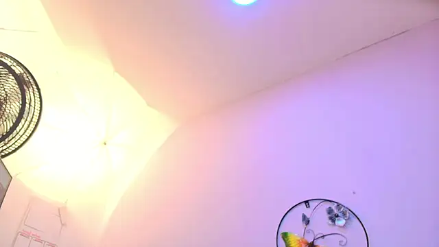 Amy_wats0n live sex cam