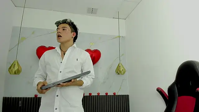 AndyFame1 live sex cam