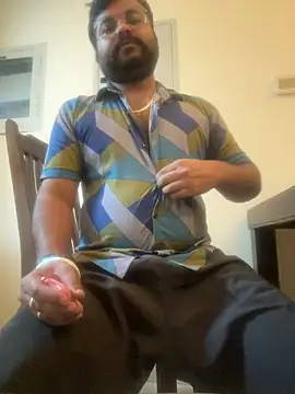 HonedGrub live sex cam