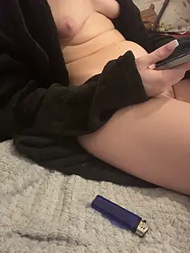 Blonde_CassieXX's cam snapshot