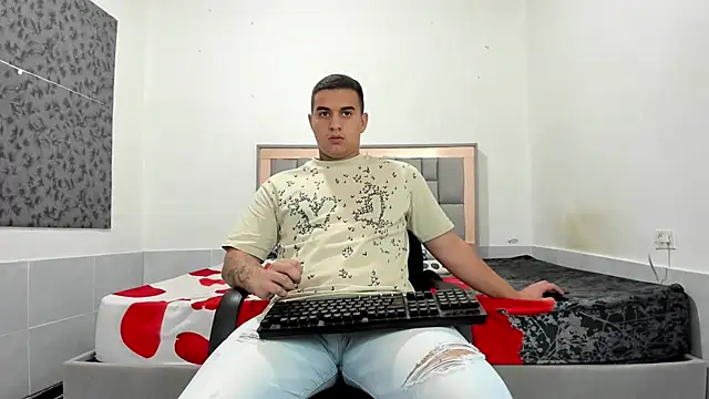 simookeler live sex cam