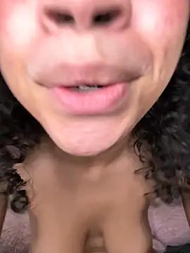 Kiki_hammyy live sex cam