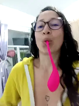 emilypoppy3's cam snapshot