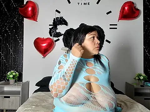 samay_noem's cam snapshot