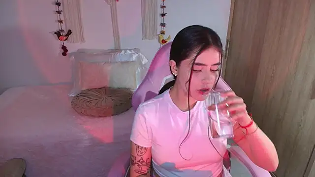 iriswest_'s cam snapshot